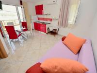 Kuchyňa alebo kuchynka v ubytovaní Apartment Vinka-1 by Interhome