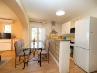 Kuchyň nebo kuchyňský kout v ubytování Holiday Home Alexia by Interhome