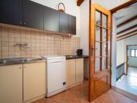 Kuchyň nebo kuchyňský kout v ubytování Holiday Home Mickey by Interhome