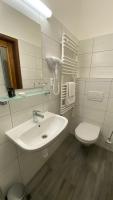 Koupelna v ubytování HOTEL CHATEAU ZAMEK CEJKOVICE
