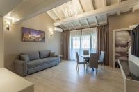 Posedenie v ubytovaní Luxury Apartments San Zeno