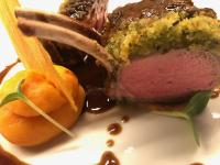 Jídlo v hotelu nebo okolí