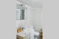 A bathroom at Newly Renovated Athenian Apt with Balcony