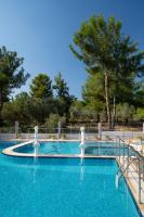 Bazén v ubytovaní Hotel Sirines Complex alebo v jeho blízkosti