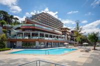 The swimming pool at or close to Radisson Blu Hotel Trabzon