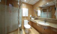 A bathroom at Flamingo Hotel 4*