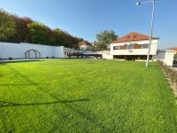 Vonkajšia záhrada v ubytovaní Boutique Hotel & Event Center