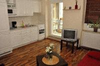 Kuchyň nebo kuchyňský kout v ubytování 3-Raum-Fewo-Dresden-Zentrum-Balkon-Blick-auf-Altstadt-L10