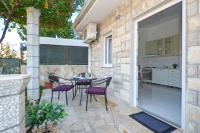 Patio alebo iná vonkajšia časť ubytovania Apartments Piteša
