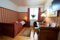 TV a/nebo společenská místnost v ubytování Hotel Ærø