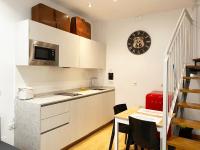 Kuchyň nebo kuchyňský kout v ubytování INSIDEHOME Apartments - Dúplex de Javier