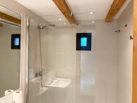 Koupelna v ubytování INSIDEHOME Apartments - Dúplex de Javier