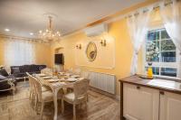 Plán poschodí v ubytovaní Luxury Villa Citadella with Pool