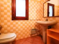 A bathroom at Villetta Gaia
