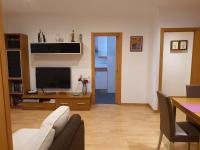 Televízia a/alebo spoločenská miestnosť v ubytovaní BONITO APARTAMENTO