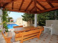 Bazén v ubytovaní Holiday Home in Starigrad Paklenica alebo v jeho blízkosti