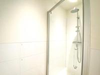 Bathroom sa Appartement Centrum Domburg DO06
