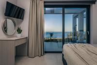 Posteľ alebo postele v izbe v ubytovaní Horizon luxury villa