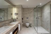 A bathroom at Radisson Blu Hotel Trabzon