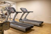 Posilňovňa alebo fitness centrum v ubytovaní Akti Beach Club
