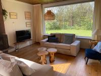 Posezení v ubytování Family bungalow with garden for 6-8 people
