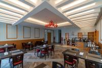 Posezení v ubytování Sama Muscat Hotel