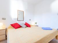 Posteľ alebo postele v izbe v ubytovaní Apartment Santa Lucia by Interhome