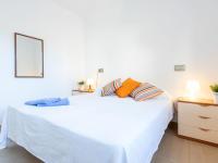 Posteľ alebo postele v izbe v ubytovaní Apartment Santa Lucia by Interhome