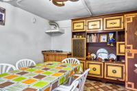 Kuchyňa alebo kuchynka v ubytovaní Spacious villa with pool in Porzuna - 90 m² and mountain view