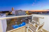 A balcony or terrace at Hotel Samos