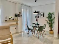 Posedenie v ubytovaní Homely Málaga Larios