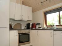 Kuchyň nebo kuchyňský kout v ubytování 8 person holiday home in Blåvand