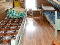 Postel nebo postele na pokoji v ubytování Four-Bedroom Holiday home in Bygstad 2