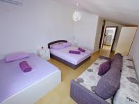Posteľ alebo postele v izbe v ubytovaní Holiday Home in Starigrad Paklenica