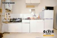 GLOCE 横須賀 シェアルーム NAVY BASE l Yokosuka Share room at NAVY BASEにあるキッチンまたは簡易キッチン