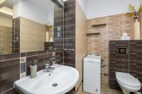 Kúpeľňa v ubytovaní Sleepway Apartments- Szyperska