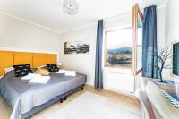 Łóżko lub łóżka w pokoju w obiekcie Apartamenty Bawaria