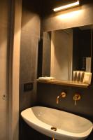 Kúpeľňa v ubytovaní 5-Rooms Apartment