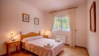 Postel nebo postele na pokoji v ubytování Villa La Frasca Competa by Ruralidays