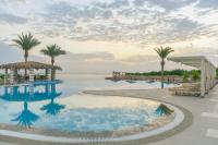 Bazén v ubytování JAZ Elite Casa Del Mar Beach nebo v jeho okolí