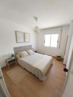 Postel nebo postele na pokoji v ubytování Apartamento a 300 mts de la playa, 25 minutos de Port Aventura y 50 de Barcelona