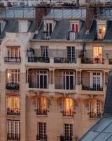 Gallery image of Hotel Eiffel Blomet in Paris