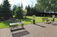 Ogród w obiekcie Hotel Astra Tajemniczy Ogród