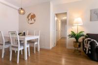 Posedenie v ubytovaní Exclusive Apartments Plaza Merced