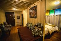 Postel nebo postele na pokoji v ubytování Suankaew​ art​ hostel​