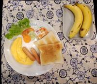 ホテルの敷地内または近くでの食事または食べ物