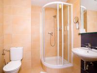 Koupelna v ubytování Hotel Trend