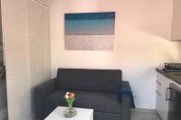 Kuchyňa alebo kuchynka v ubytovaní Mar&Mar, apartamento con solárium y piscina