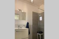 Kúpeľňa v ubytovaní Mar&Mar, apartamento con solárium y piscina