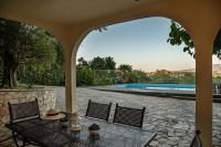 Bazén v ubytovaní Villa Natura prive swimming pool alebo v jeho blízkosti